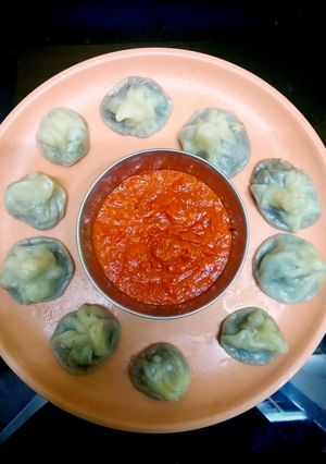A picture of Cabbage steamed momos(with pictures) and Chutney.