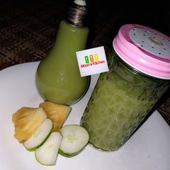 A picture of Hello green.