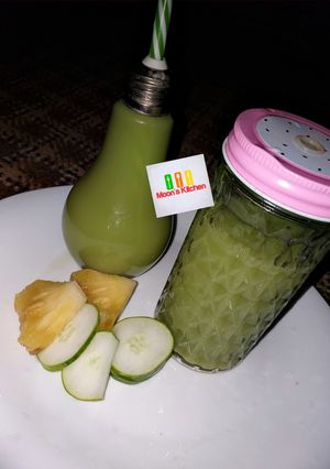 A picture of Hello green.
