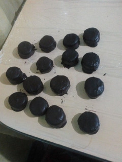 Una foto de Alfajores de Chocolate!