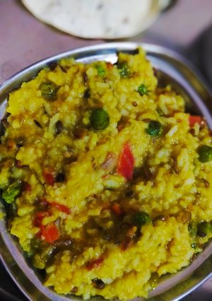 A picture of Masala khichadi.
