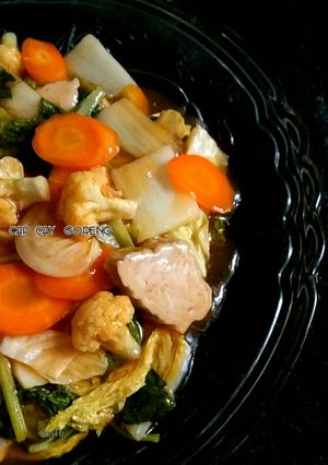 Foto resep Cap Cay Goreng Merah, irit !