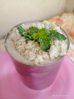 A picture of Mint smoothie.