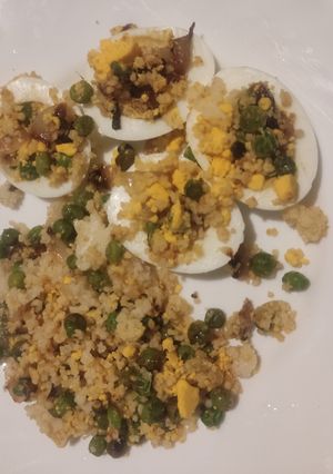 Una foto de Huevos rellenos cuscús