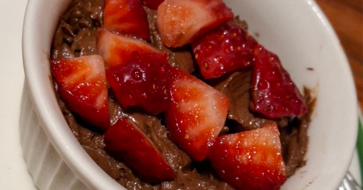 Mousse de aguacate y chocolate (3 ingredientes)