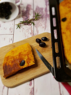 Foto di Focaccia alla zucca e olive