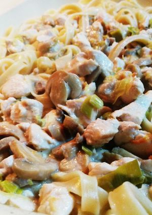 Una foto de Pasta con salsa variada de crema (puede ser vegetariana)