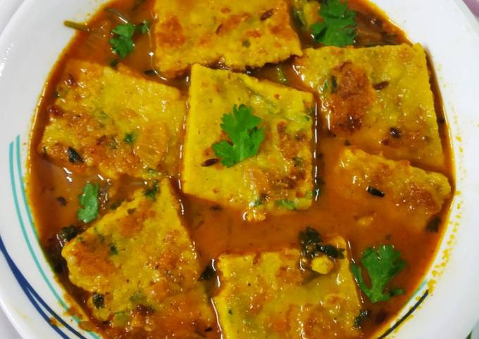 Recipe of Perfect Besan pan cake kadi