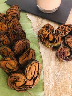 અળવીના પાત્રા (arbi patra recipe in Gujarati) રેસીપી મુખ્ય ફોટો