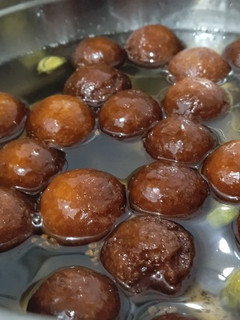 குலாப் ஜாமுன்(gulab jamun recipe in tamil) செய்முறை முக்கிய புகைப்படம்