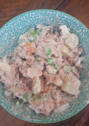 Ensaladilla rusa - spanyolos ételek magyarul recept fotója