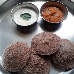 RAGI idli A picture of RAGI idli.