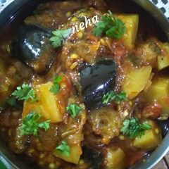 A picture of Baigan Aaloo.