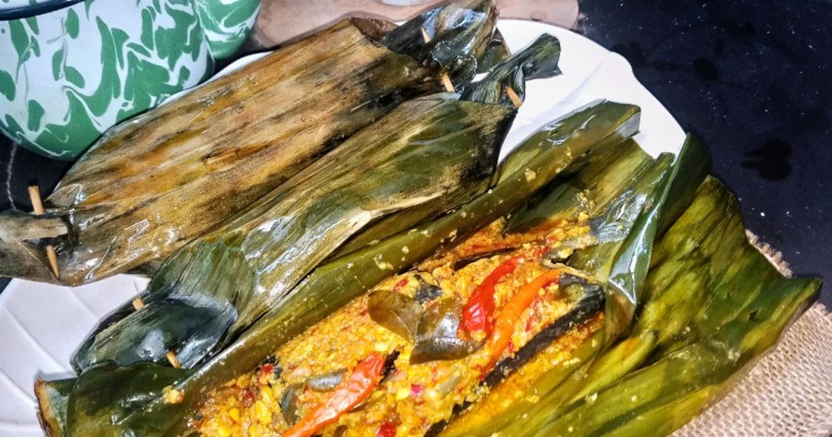 Pepes Lele Daun Kari