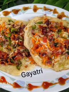 सूजी उत्तपम (Suji uttapam recipe in hindi) रेसिपी मुख्य फोटो