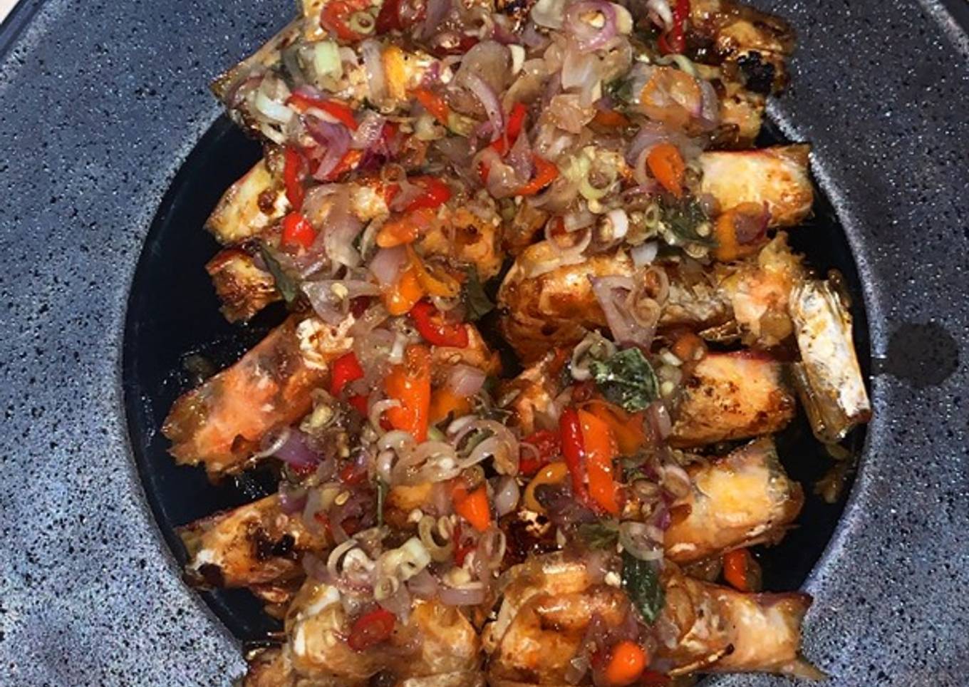Grillitud angerjakrevetid matah-kastmega