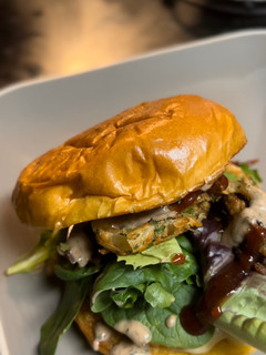 A picture of Bbq chicken burger.