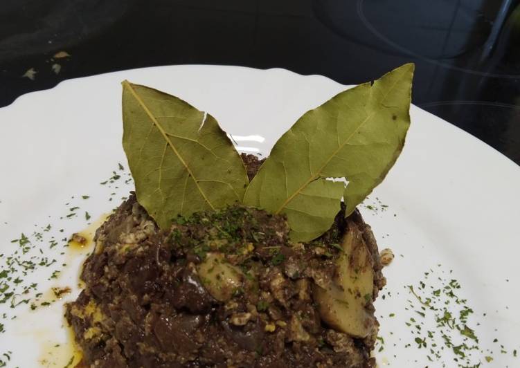 Revuelto de morcilla con champiñones