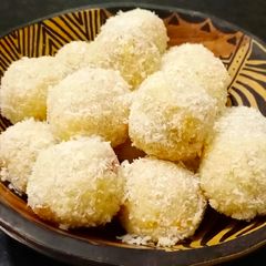 A picture of Instant Coconut Laddoo with condensed milk.