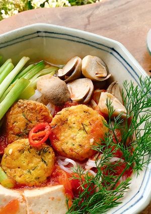 Hình của món Bún chả cá chay rau cần.