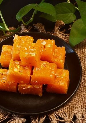 A picture of Arrowroot Karachi Halwa.