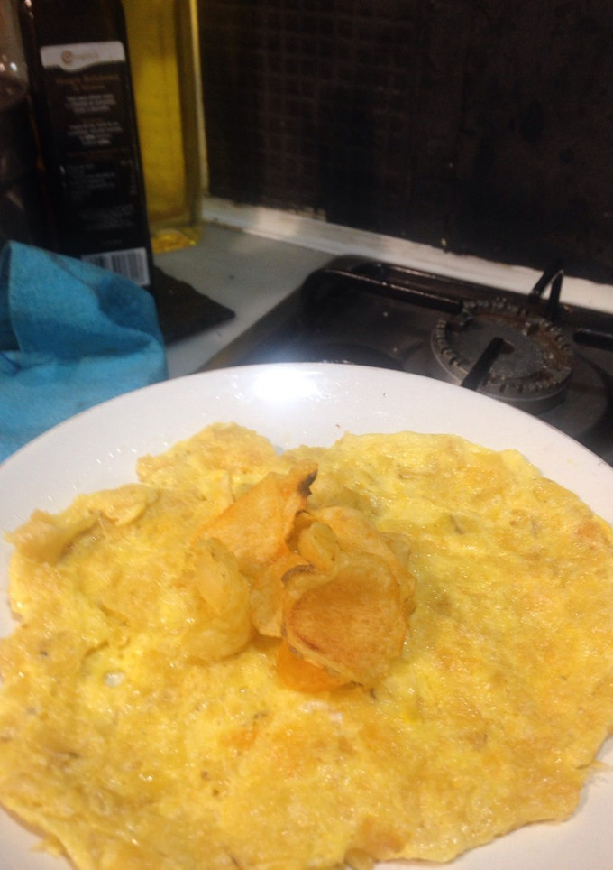 Una foto de Tortilla de patatas de bolsa con sabor a berberecho