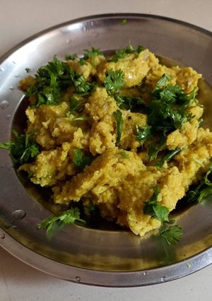 મલ્ટીગ્રેન વેજ ખીચુ (Multigrain Veg Khichu Recipe In Gujarati) રેસીપી મુખ્ય ફોટો