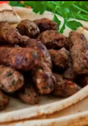 Une photo de Kafta: brochettes de viande à la Libanaise