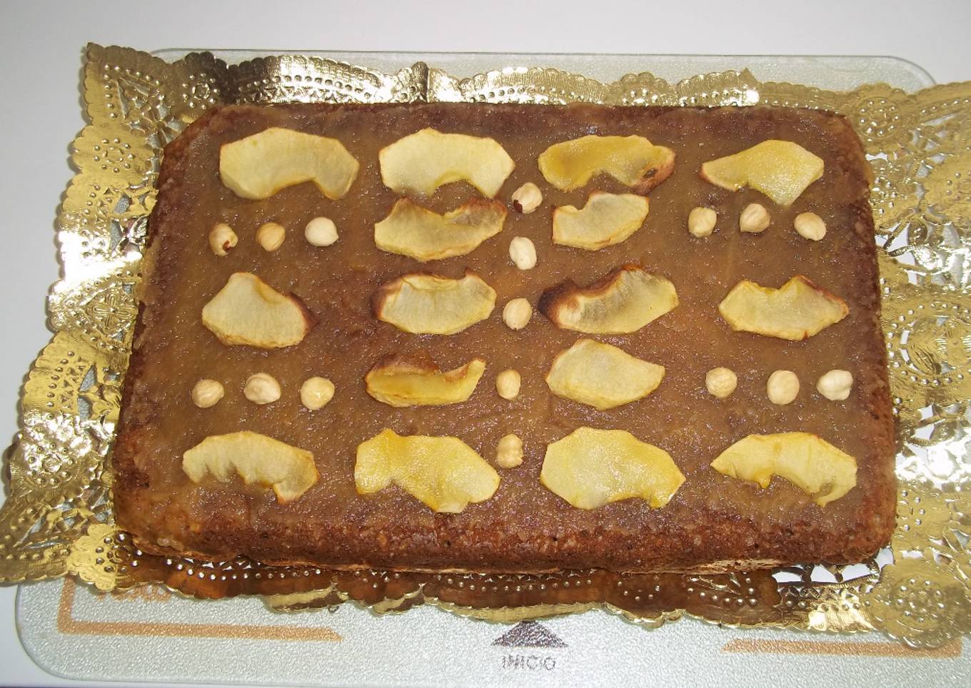 Pastel de avellanas y manzanas