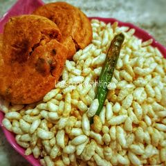 Bengali Style Phata Phuluri Recipe A picture of Bengali Style Phata Phuluri Recipe.