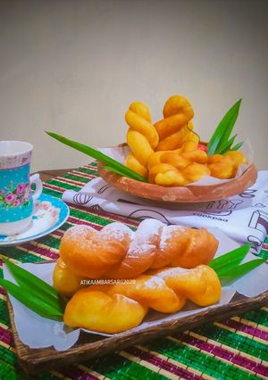 Foto resep Kkwabaegi : 꽈배기 | Korean Twisted Doughnuts