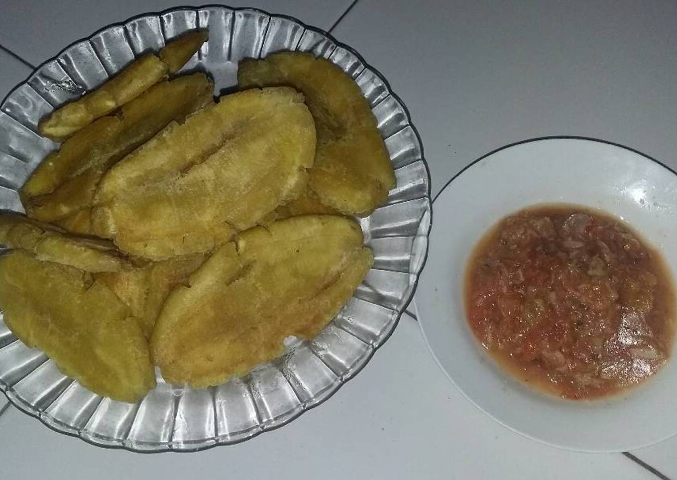 Sanggara Peppe (Pisang Goreng Geprek) Sulsel