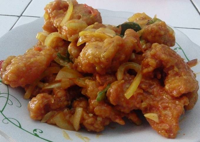 Kulit ayam crispy saus padang pedas