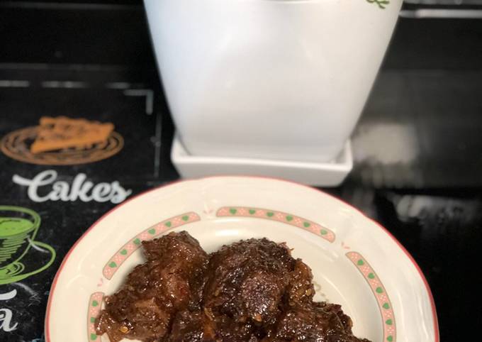 Rendang daging sapi