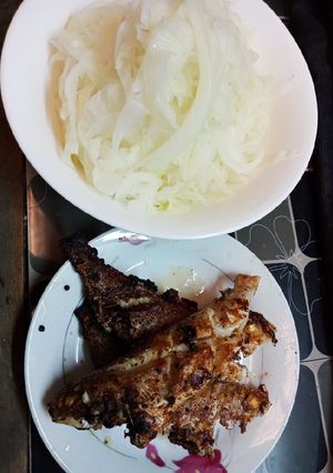 Hình của món Cá hường chiên sa tế.