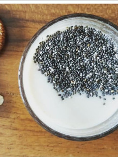 A picture of Kaju anjeer milk shake.