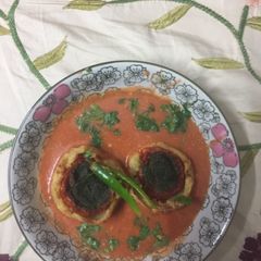 A picture of Aaloo ke tirange kofte.