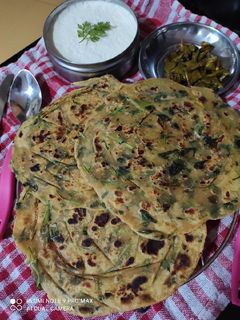 मेथी लच्छा पराठा (methi lachha paratha recipe in Hindi) रेसिपी मुख्य फोटो