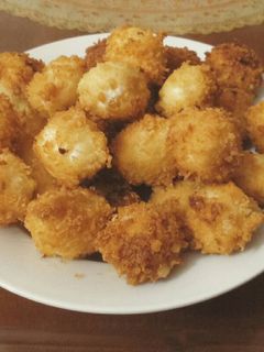 Hình của món Trứng cút bọc chiên xù.