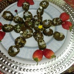 A picture of Methi Muthia.