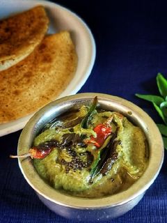 கறிவேப்பிலை சட்னி(curry leaves chutney recipe in tamil) செய்முறை முக்கிய புகைப்படம்