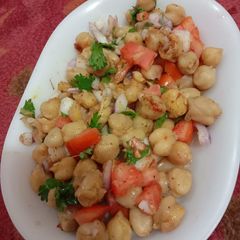 A picture of Chana chaat.