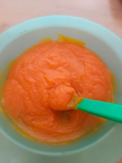 Una foto de Puré de zanahoria 🥕 *bebe 6 meses*