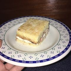 A picture of Swiss Roll Sandwich.