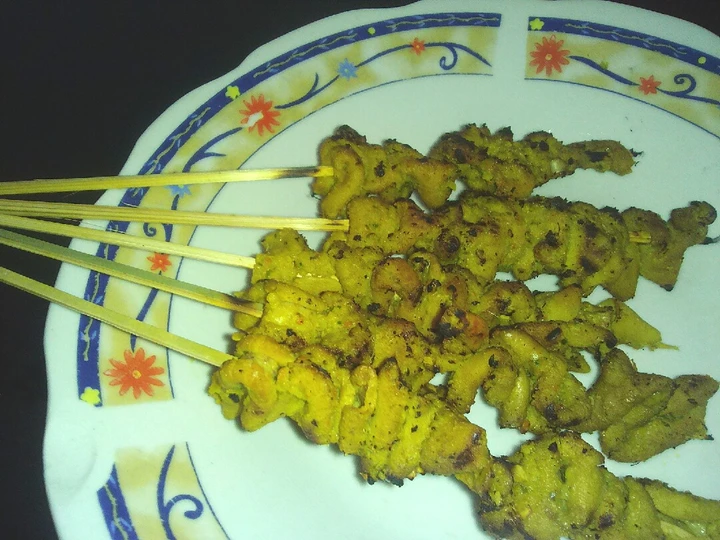 Cara Gampang Menyiapkan Resep Sate usus bumbu kuning yang Lezat Anti Ribet, Bikin Ngiler
