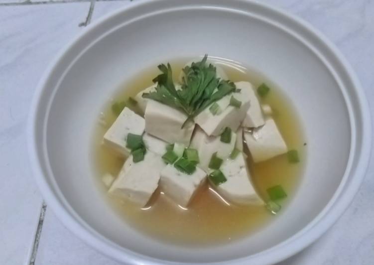 Bagaimana Menyiapkan Sup tahu kecap sederhana, Bisa Manjain Lidah