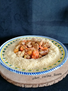 Una foto de Cous cous con cordero