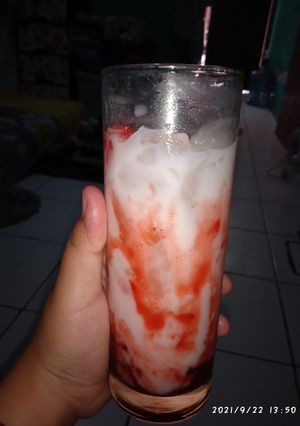 Foto resep Strowberi korean milk 🤤
