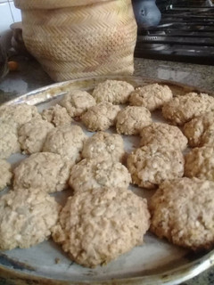 Una foto de Galletas de avena; girasol y amapola 🐕🐩vegan