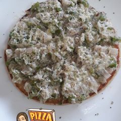 A picture of Cheese Chilli Pizza.